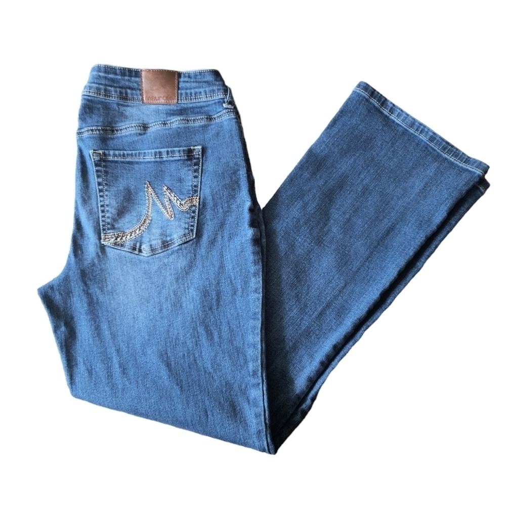 Maurices Boot Cut Jeans Size 10 Short